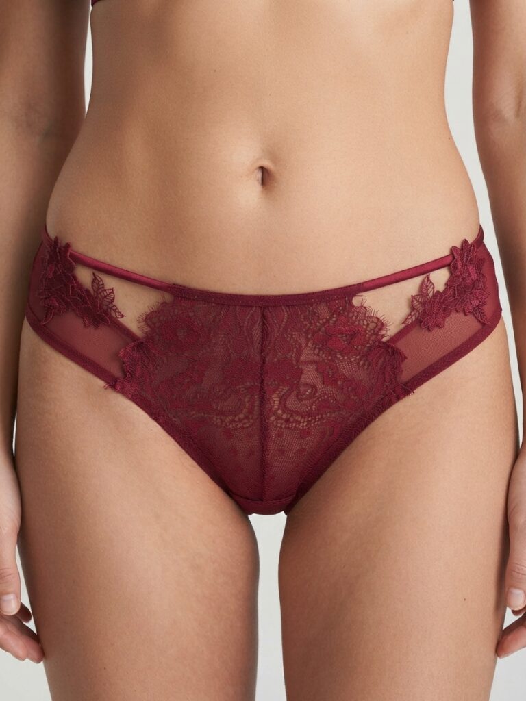 Enigma – Bikini de encaje con tul